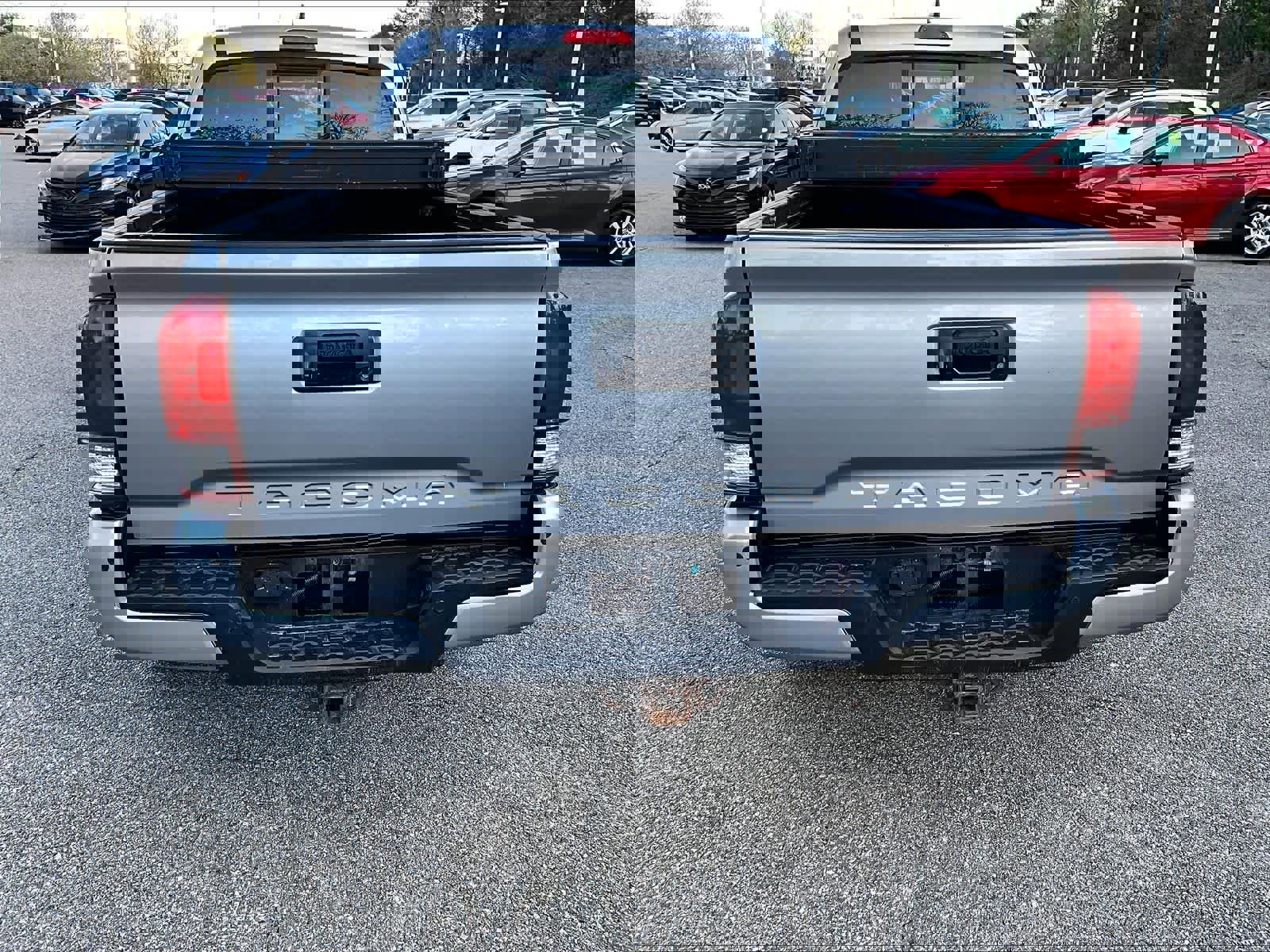 Used 2016 Toyota Tacoma TRD Sport image 7