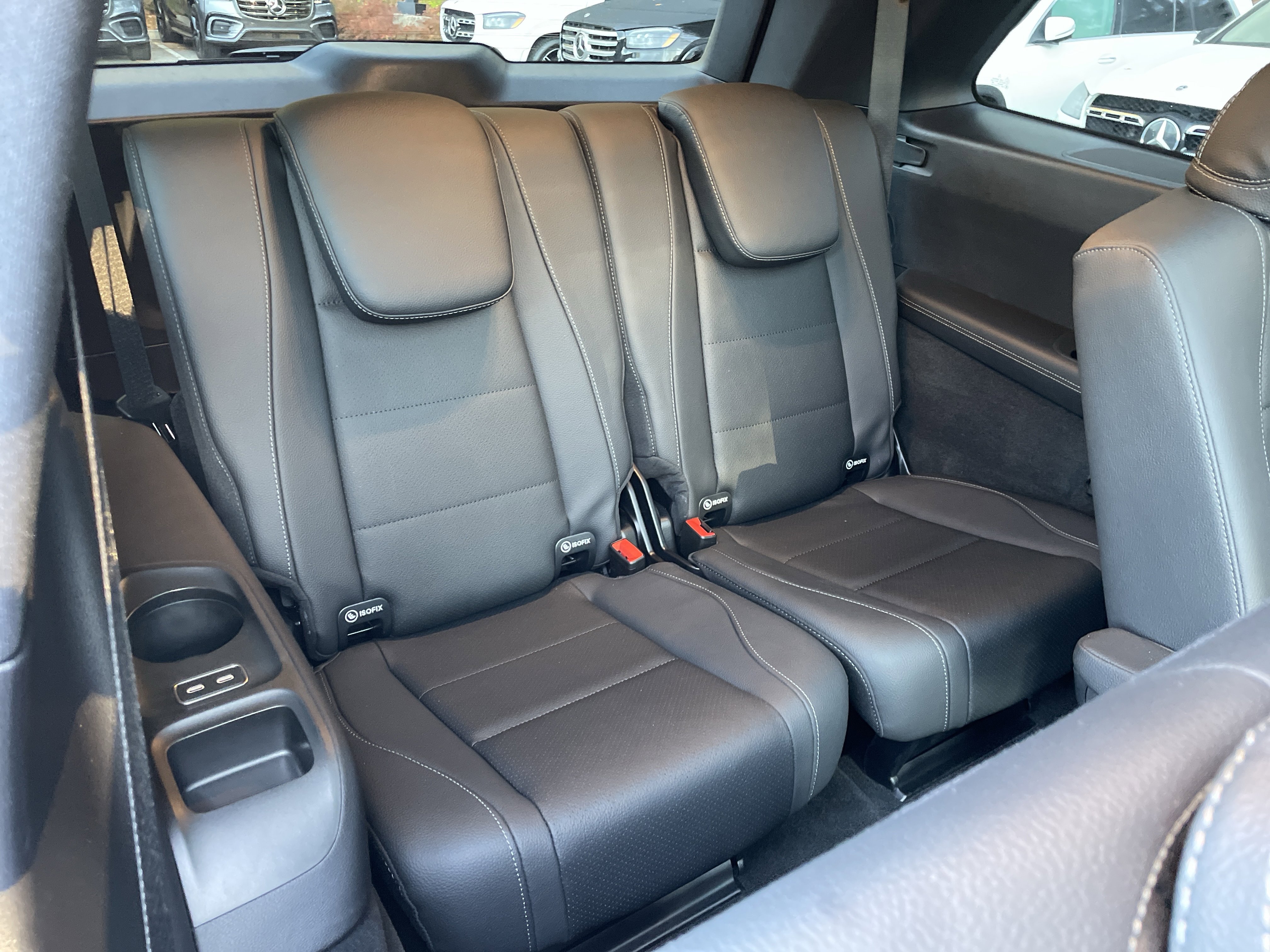 Used 2025 Mercedes-Benz GLS 450 4MATIC image 48