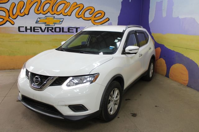 Used 2016 Nissan Rogue SV w/ SV Premium Package FWD image 4
