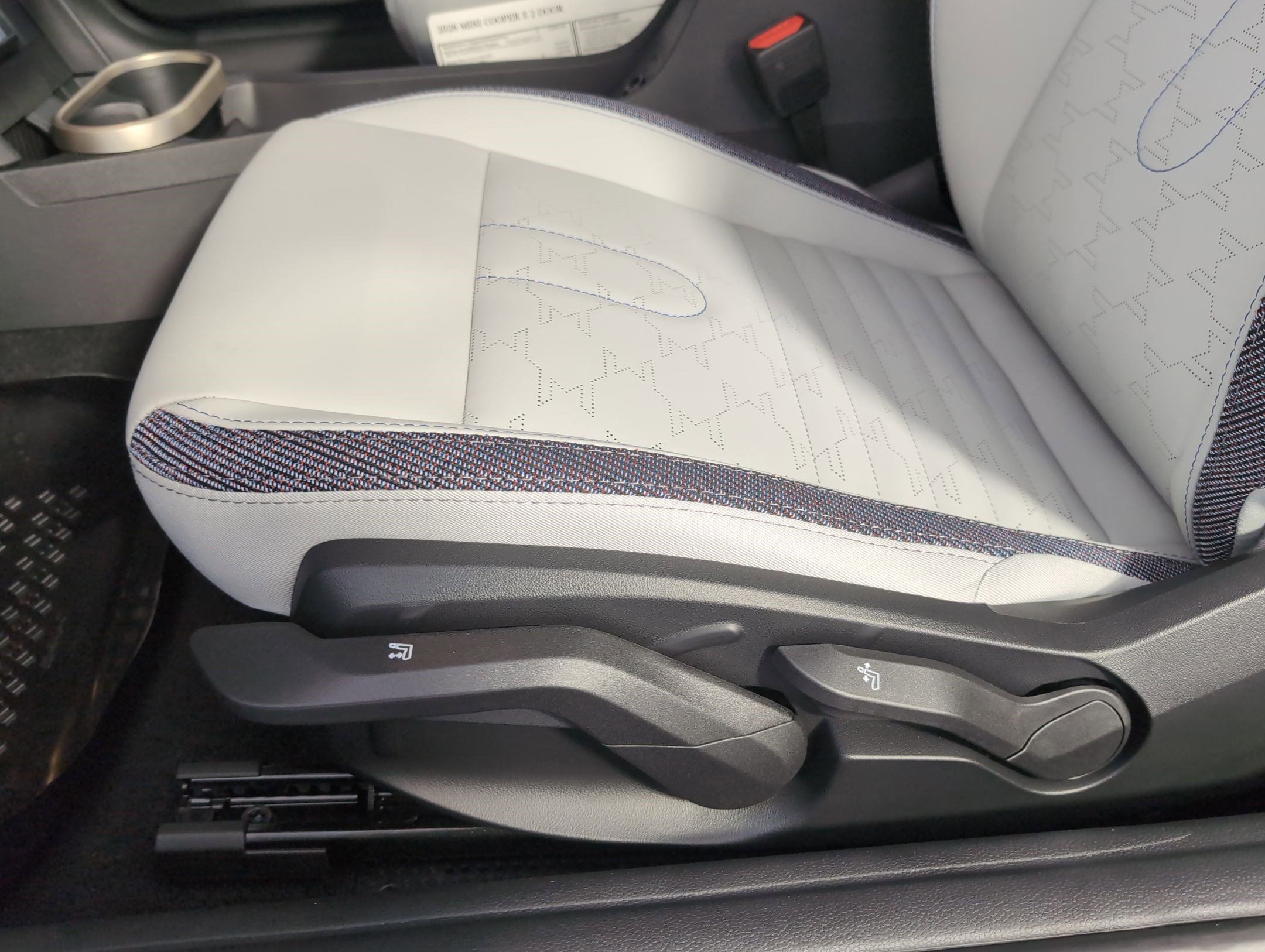 New 2026 MINI Cooper S image 10