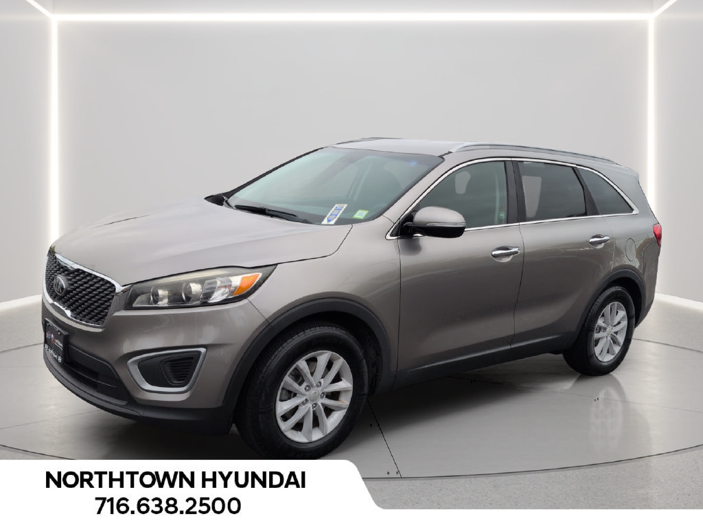 Used 2018 Kia Sorento FWD V6 image 1