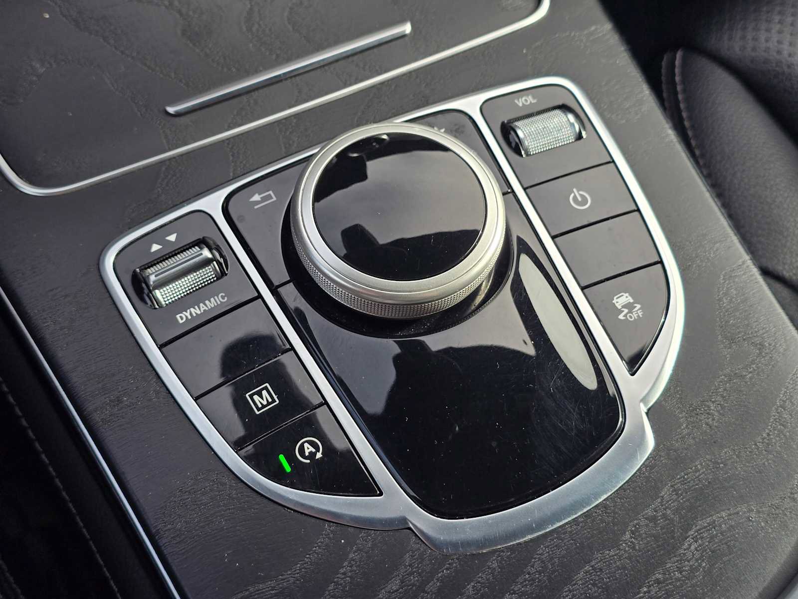 Used 2019 Mercedes-Benz GLC 300 4MATIC image 35