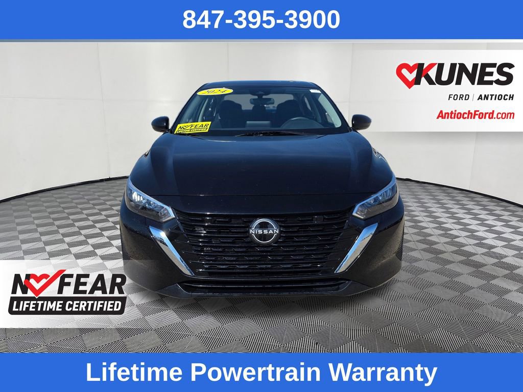Used 2024 Nissan Sentra SV FWD image 2