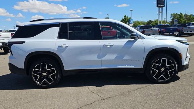 Used 2026 Chevrolet Traverse High Country w/ LPO, Floor Liner Package AWD/4WD image 9