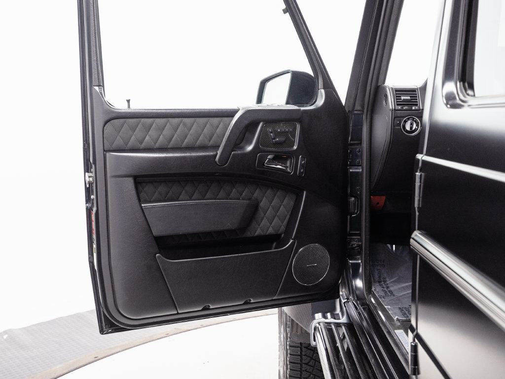 Used 2017 Mercedes-Benz G 550 Squared image 5