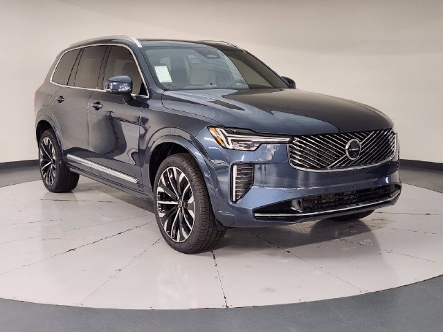 Certified 2026 Volvo XC90 B6 Plus w/ Protection Package Premier AWD/4WD image 7
