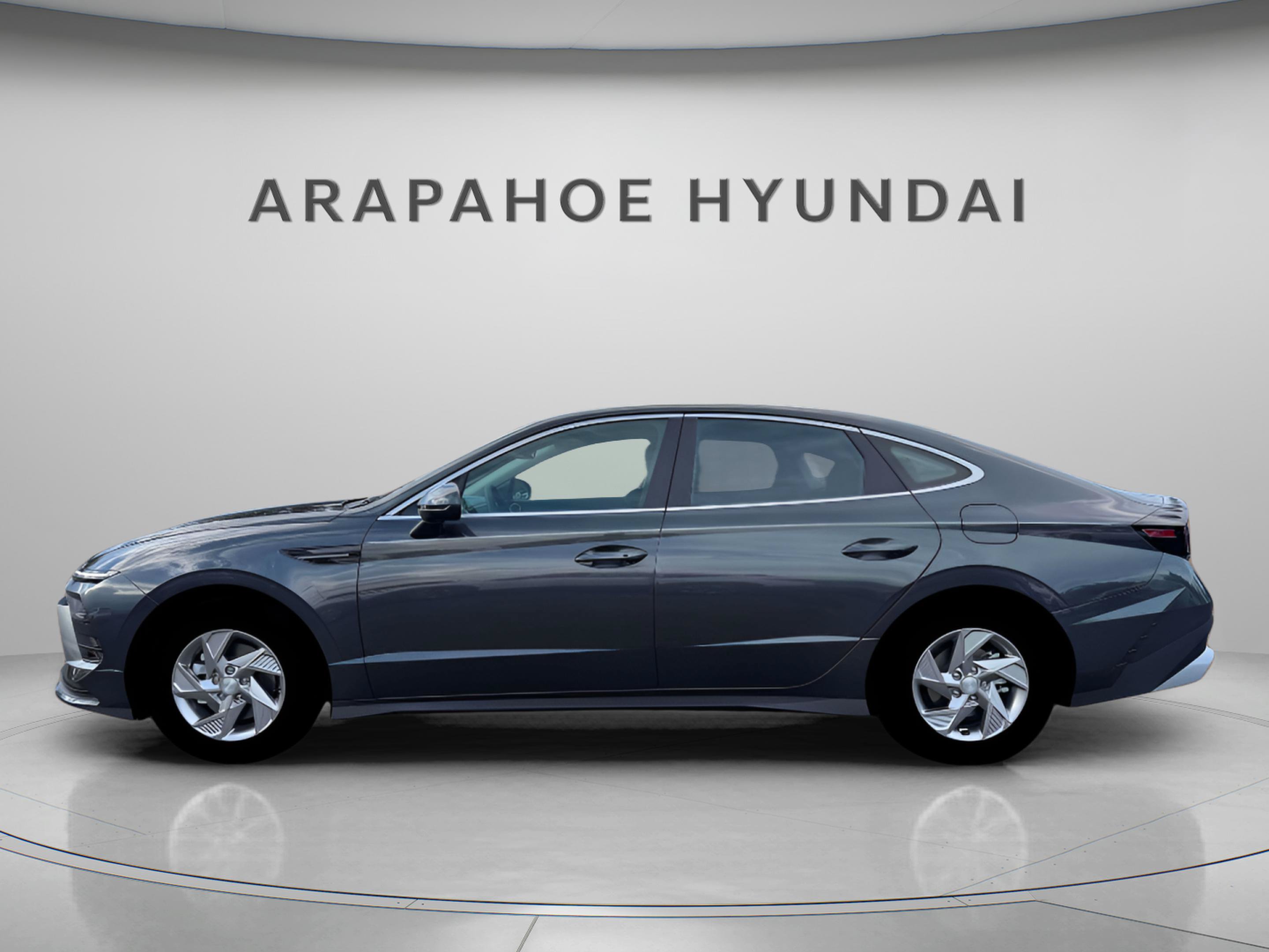 New 2026 Hyundai Sonata SE FWD image 2