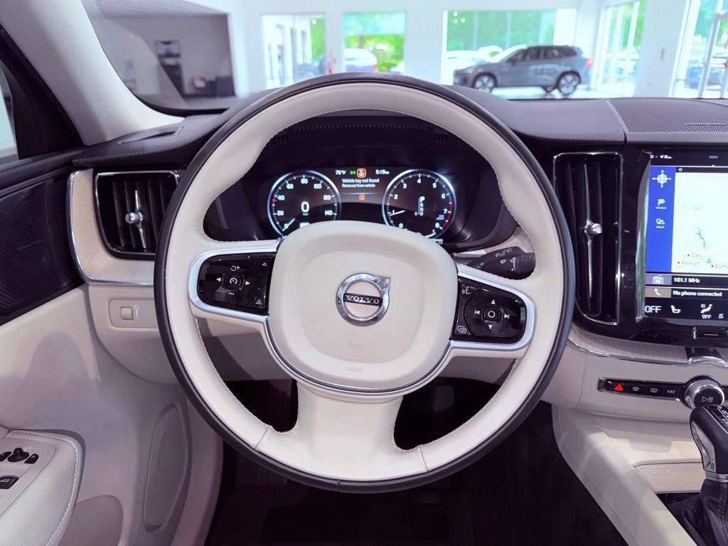 Used 2020 Volvo XC60 T6 Inscription AWD/4WD image 20