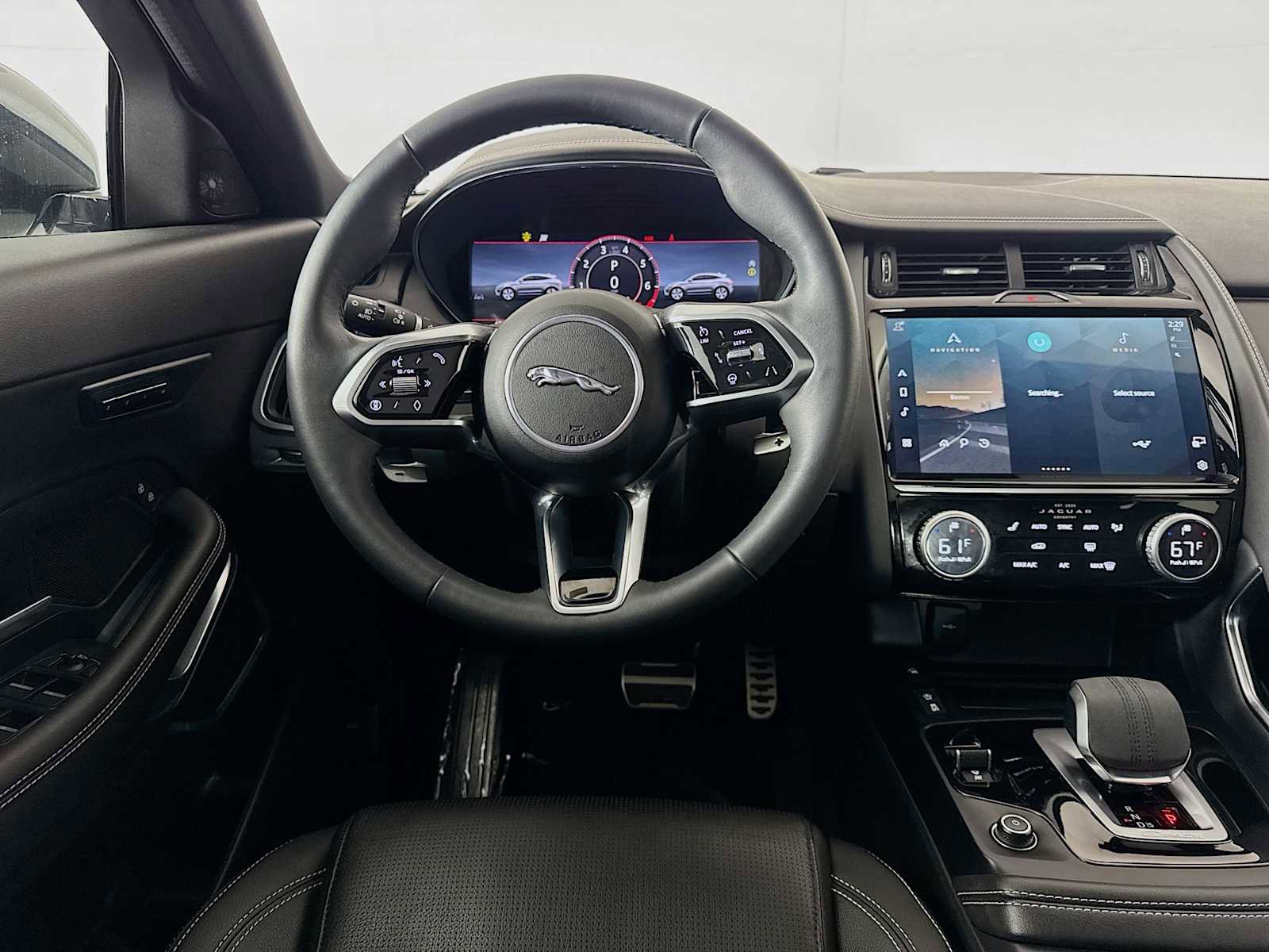 Used 2024 Jaguar E-PACE R-Dynamic SE image 23