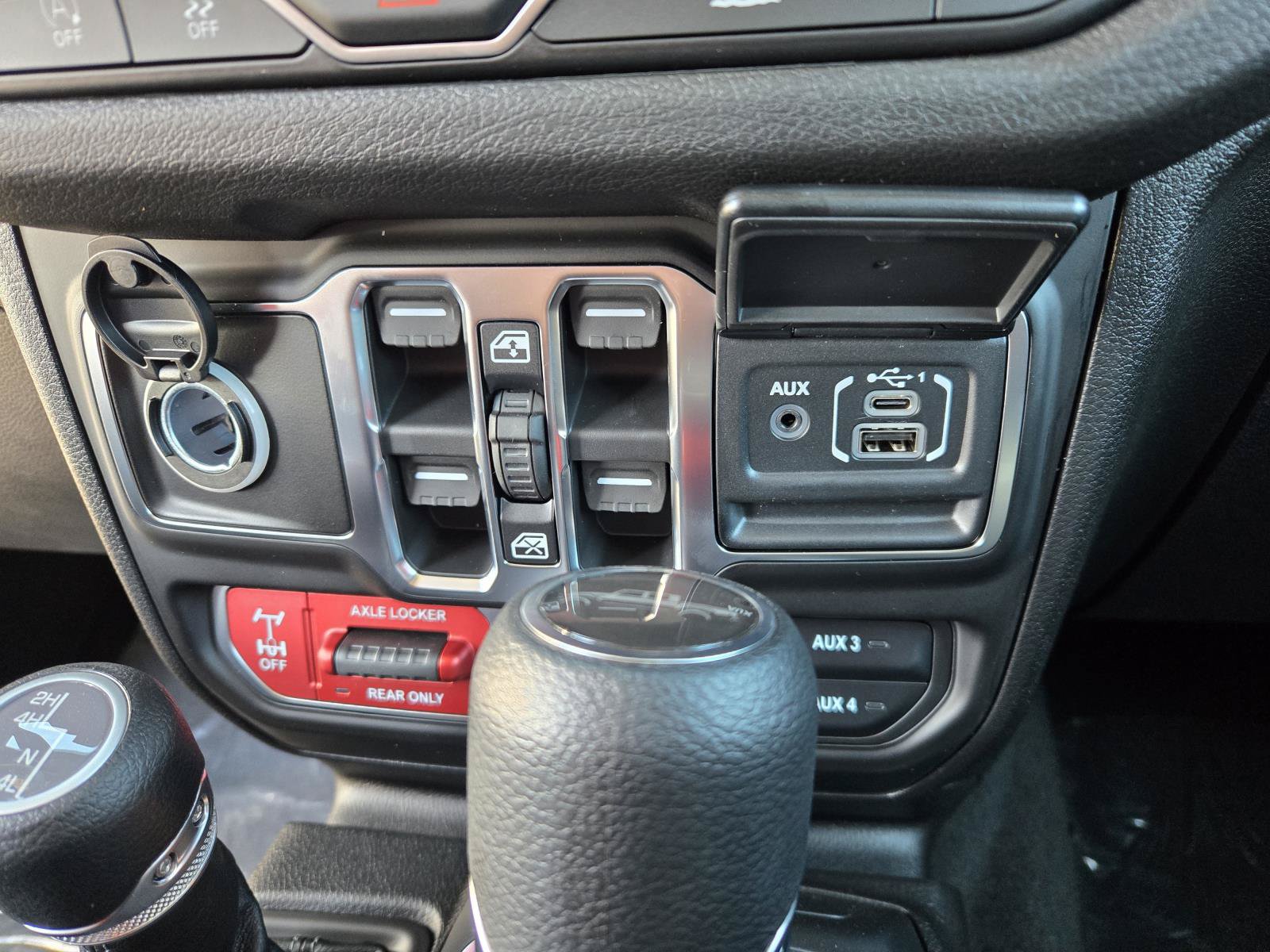 New 2026 Jeep Gladiator Sport AWD/4WD image 15