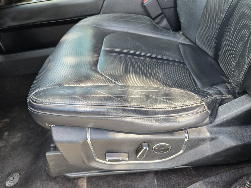 Used 2019 Ford Expedition Platinum RWD image 19