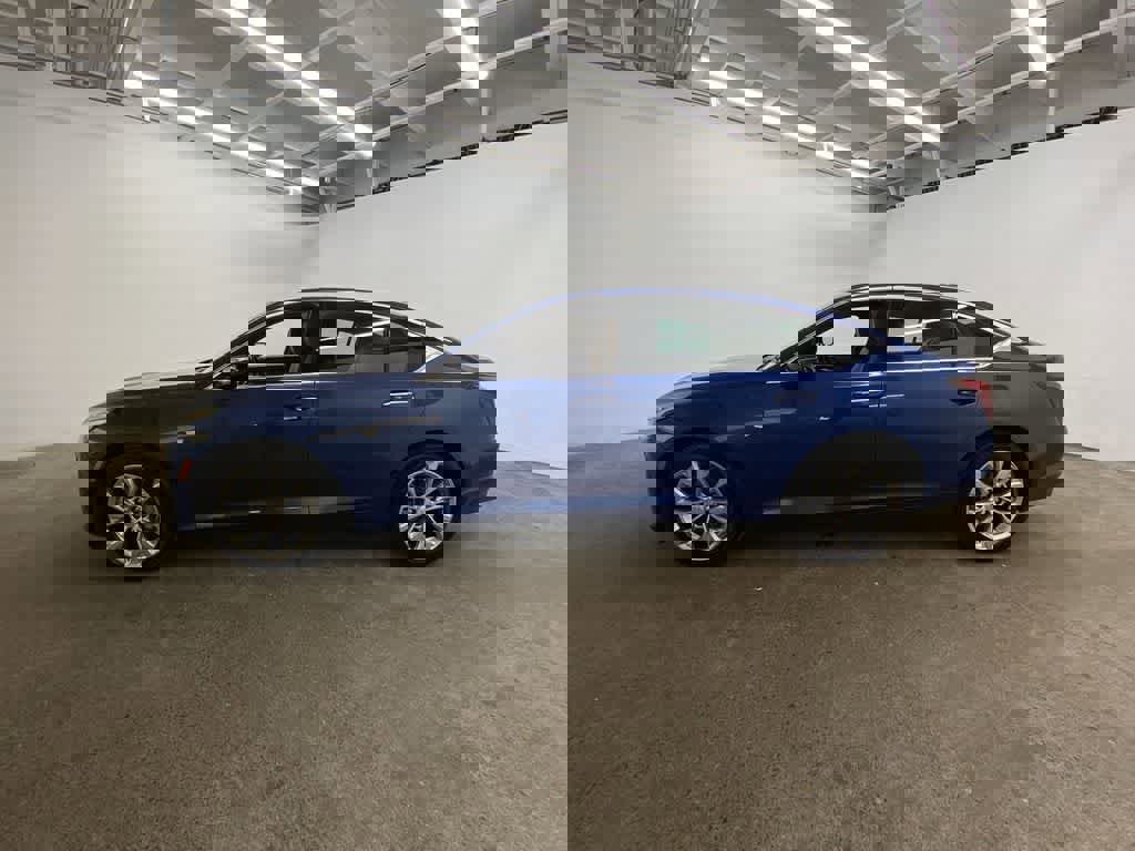 Used 2023 Cadillac CT5 Premium Luxury image 3