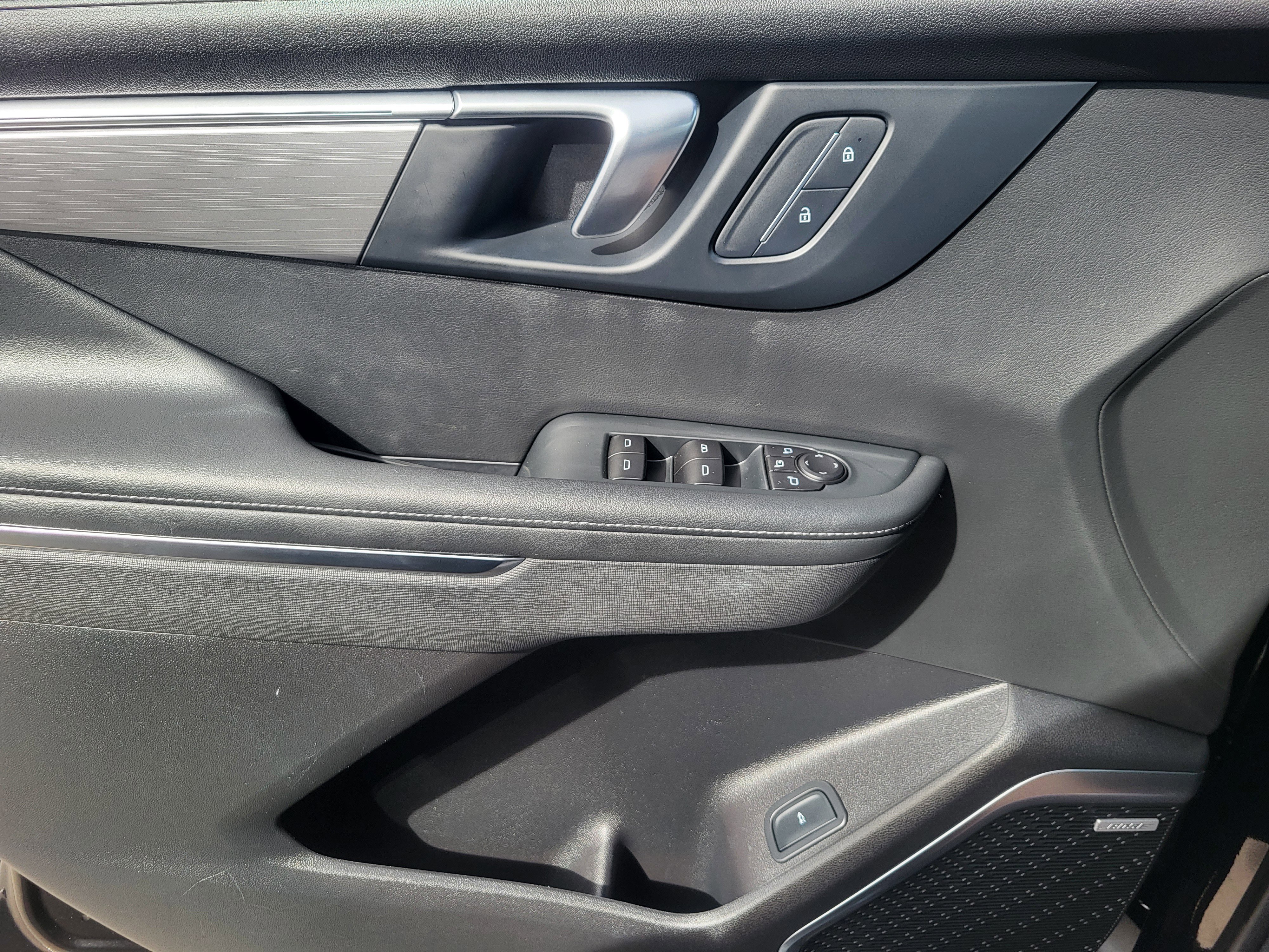 Used 2025 Buick Enclave Preferred image 18