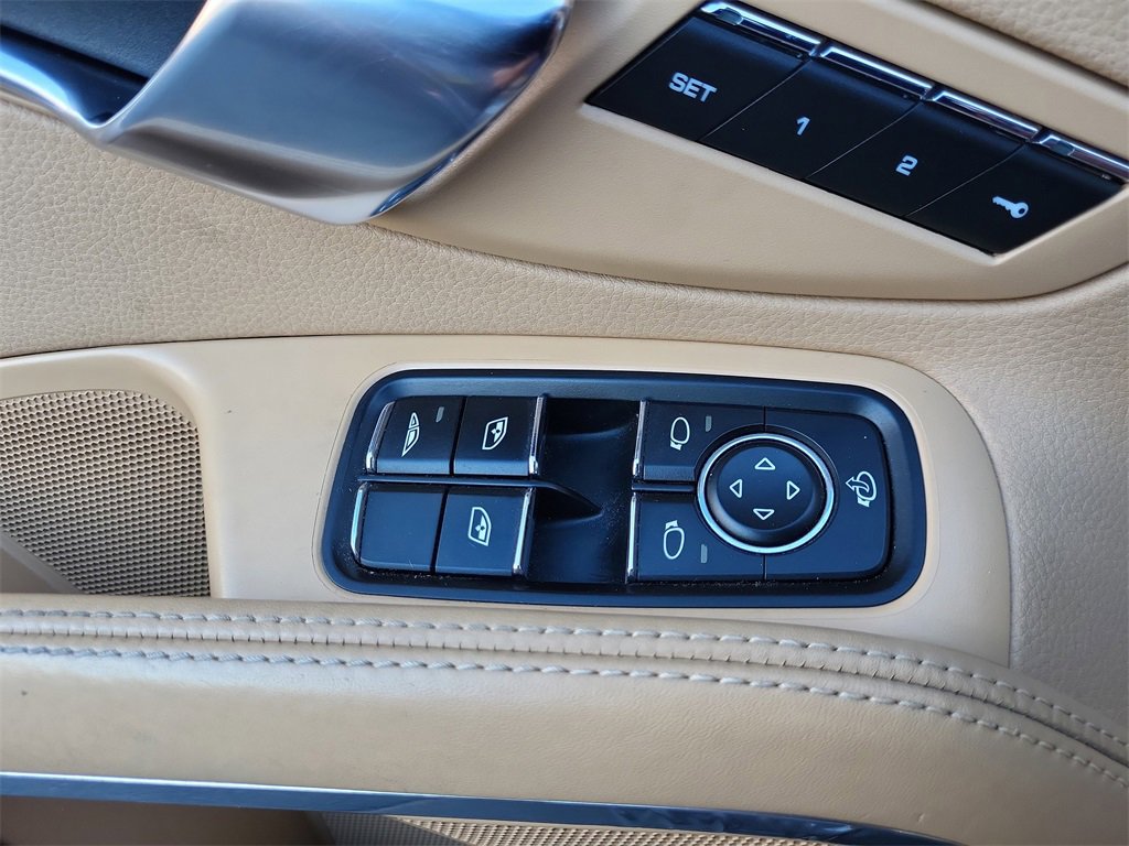 Used 2014 Porsche 911 Carrera S image 11