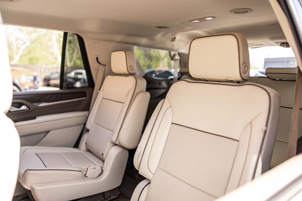 Used 2021 GMC Yukon Denali AWD/4WD image 32