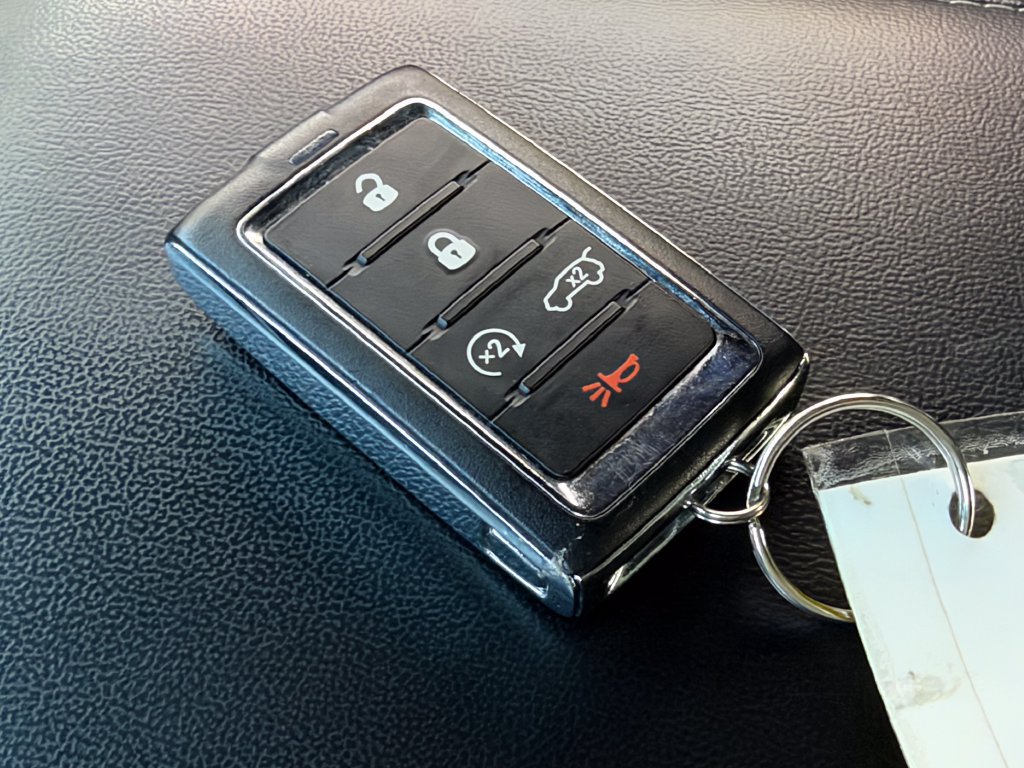 Used 2023 Jeep Grand Cherokee L Laredo AWD/4WD image 33