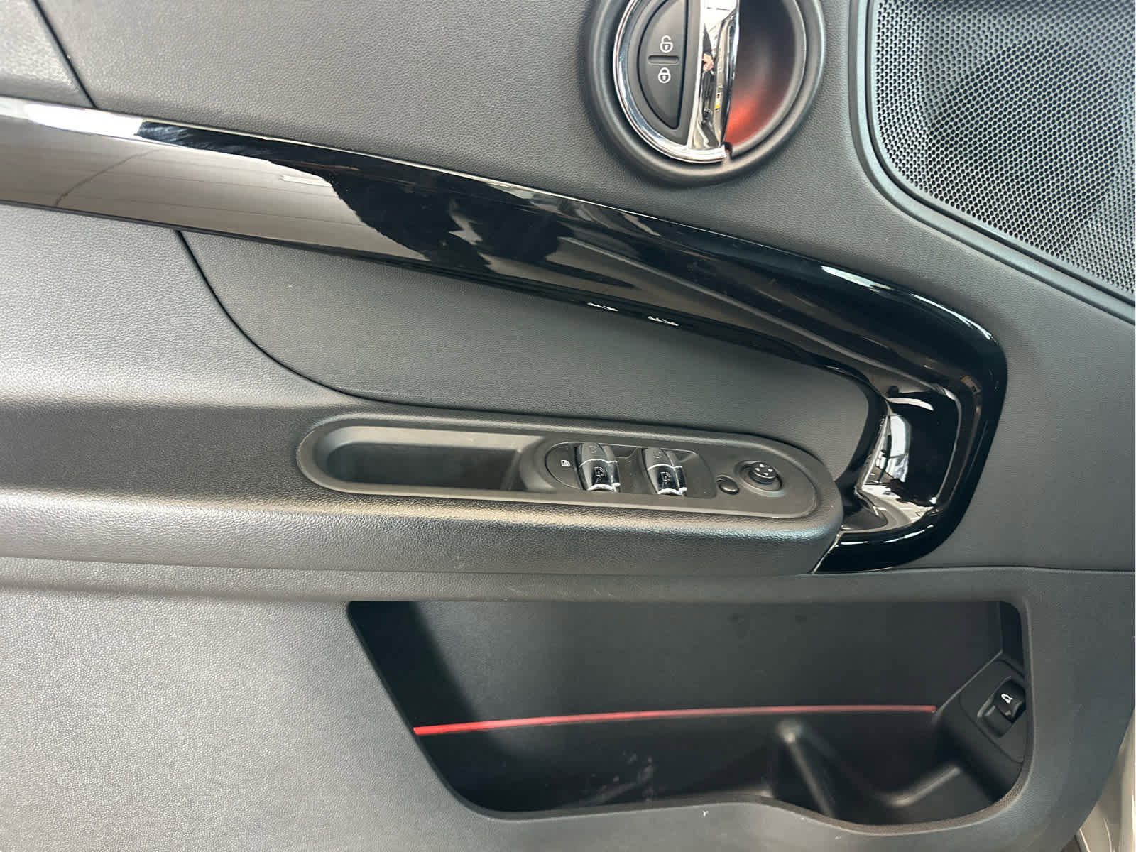Used 2022 MINI Cooper Countryman S w/ Storage Package AWD/4WD image 6