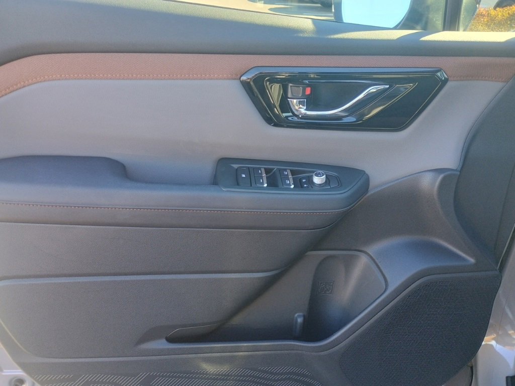 Used 2025 Subaru Forester Sport w/ Popular Package image 11