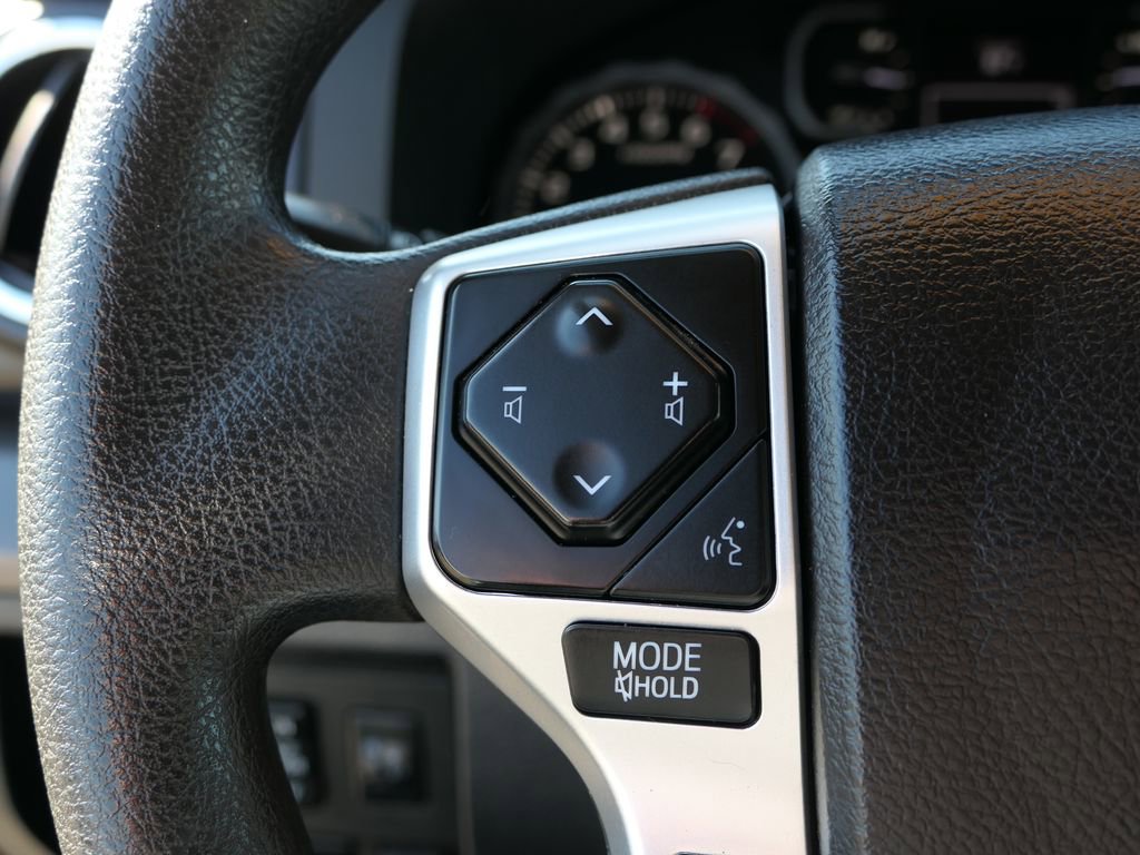 Used 2021 Toyota Tundra SR5 w/ SR5 Upgrade Package image 15