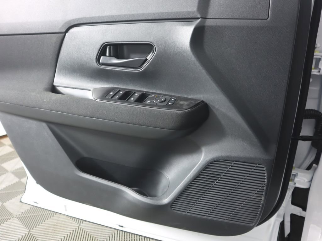 New 2026 Nissan Kicks S image 16