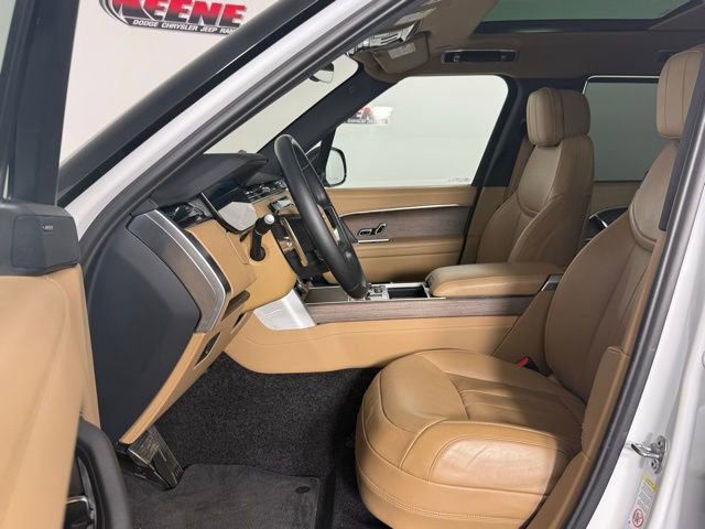Used 2023 Land Rover Range Rover SE image 26