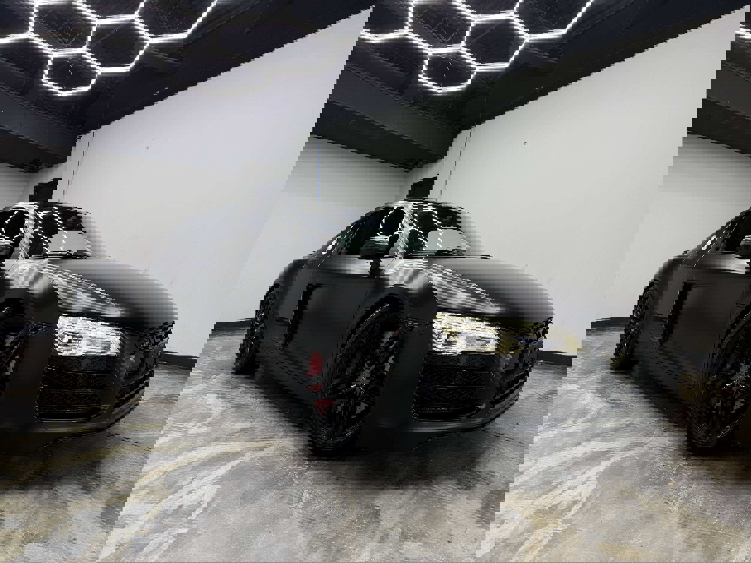 Used 2015 Audi R8 V8 image 5