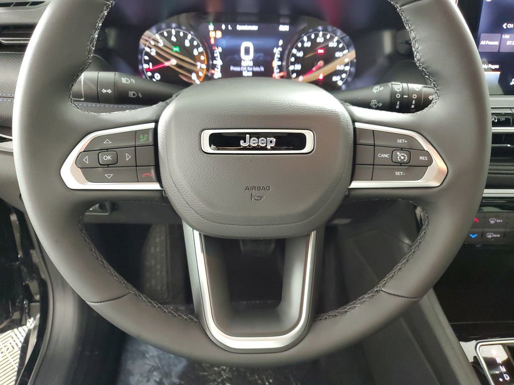 New 2026 Jeep Compass Latitude image 20