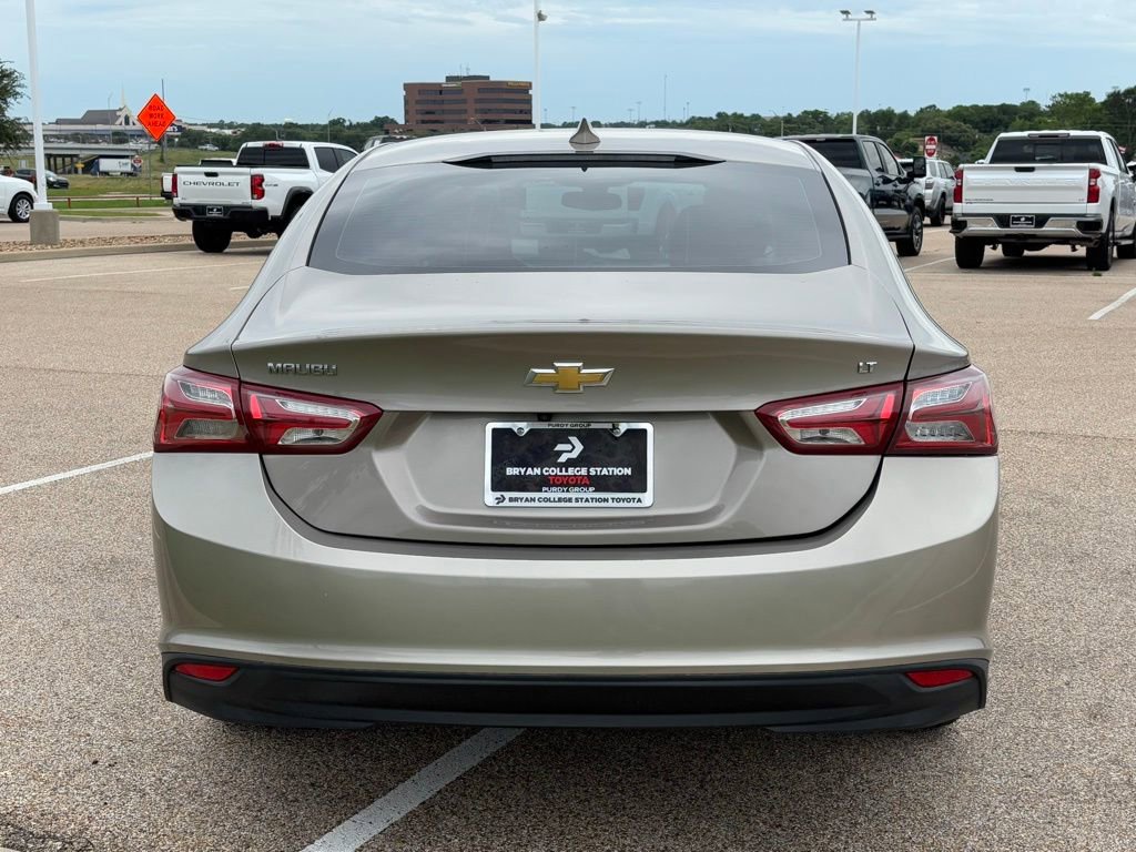 Used 2022 Chevrolet Malibu LT FWD image 6