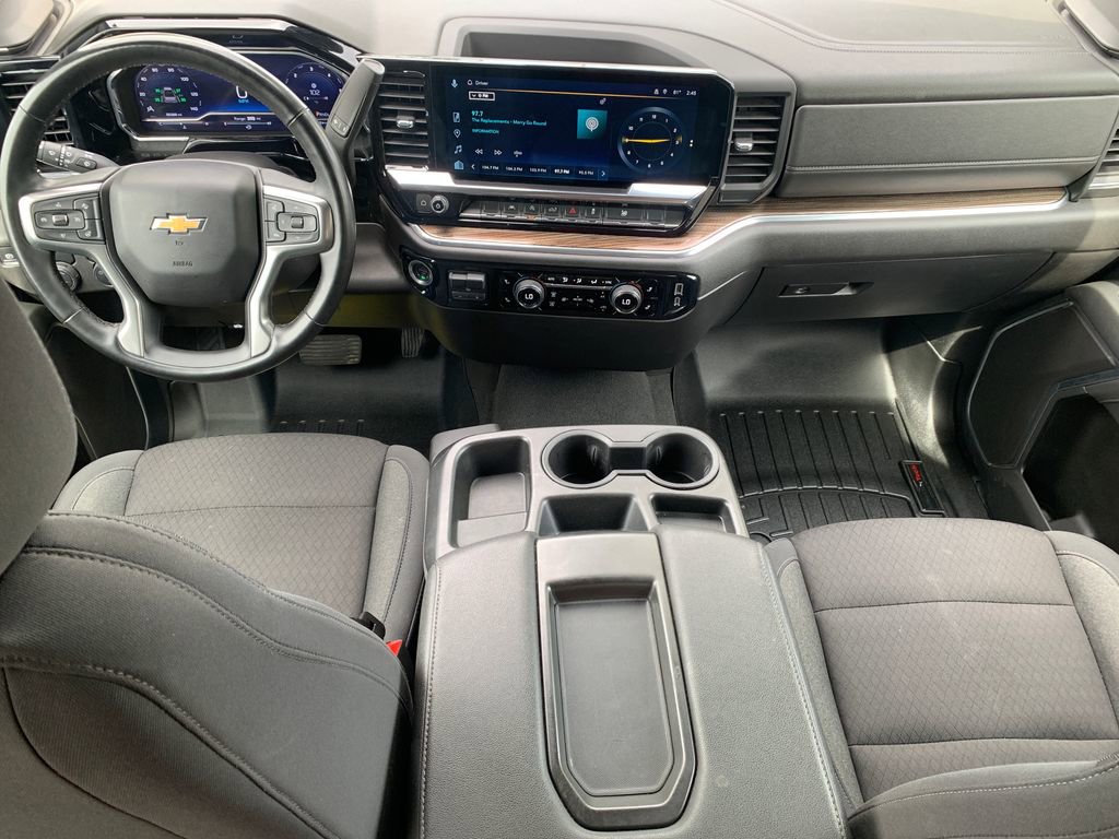Used 2025 Chevrolet Silverado 1500 LT RWD image 15