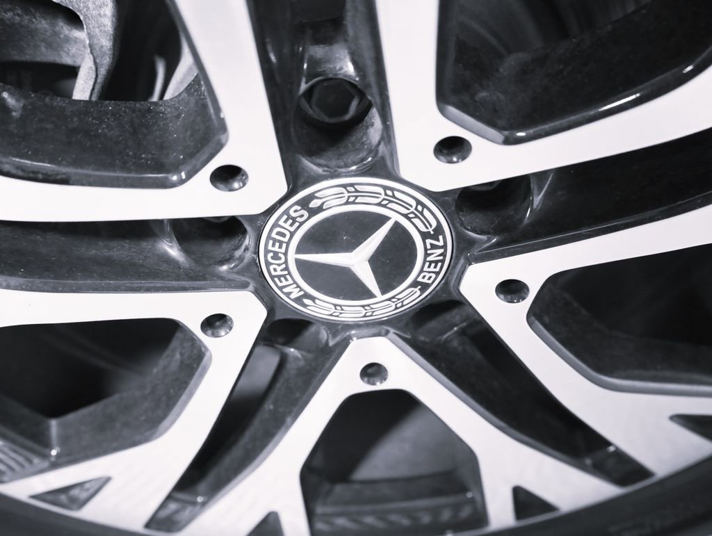 Used 2025 Mercedes-Benz GLA 250 4MATIC image 8