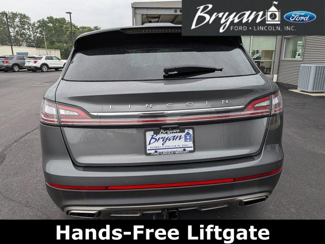 Used 2022 Lincoln Nautilus Reserve w/ Equipment Group 202A image 6