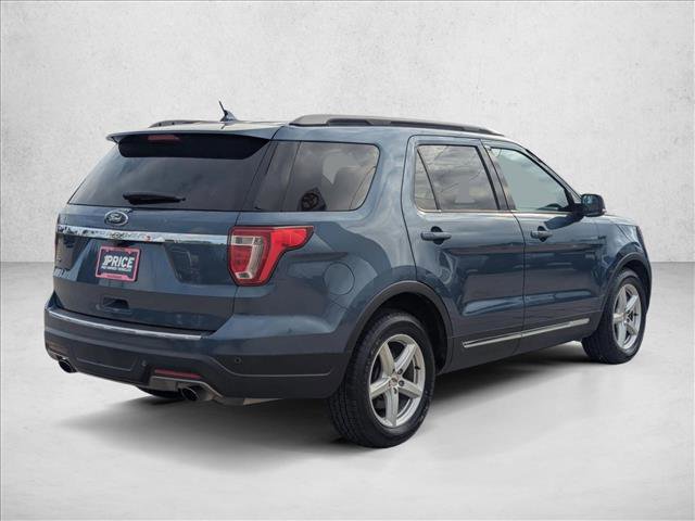 Used 2018 Ford Explorer XLT w/ Equipment Group 201A image 5