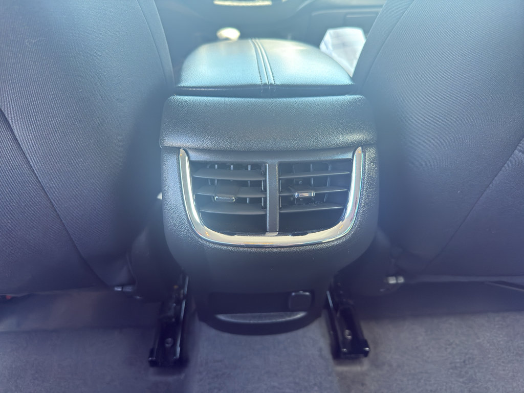 Used 2024 Chevrolet Malibu LT FWD image 31