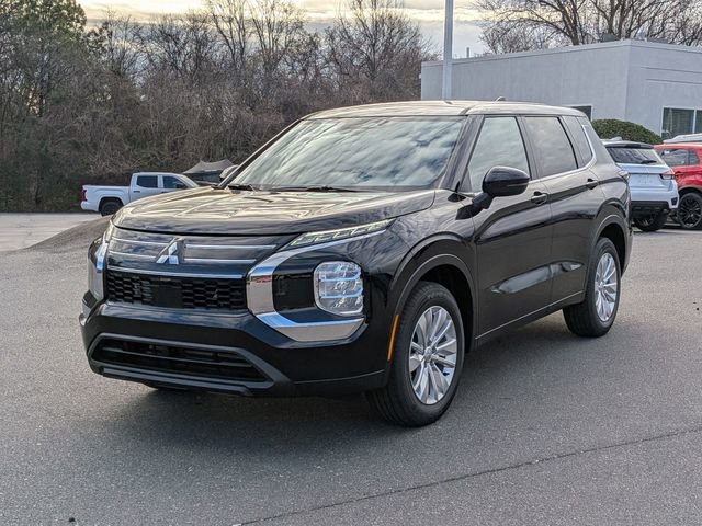New 2026 Mitsubishi Outlander ES image 7