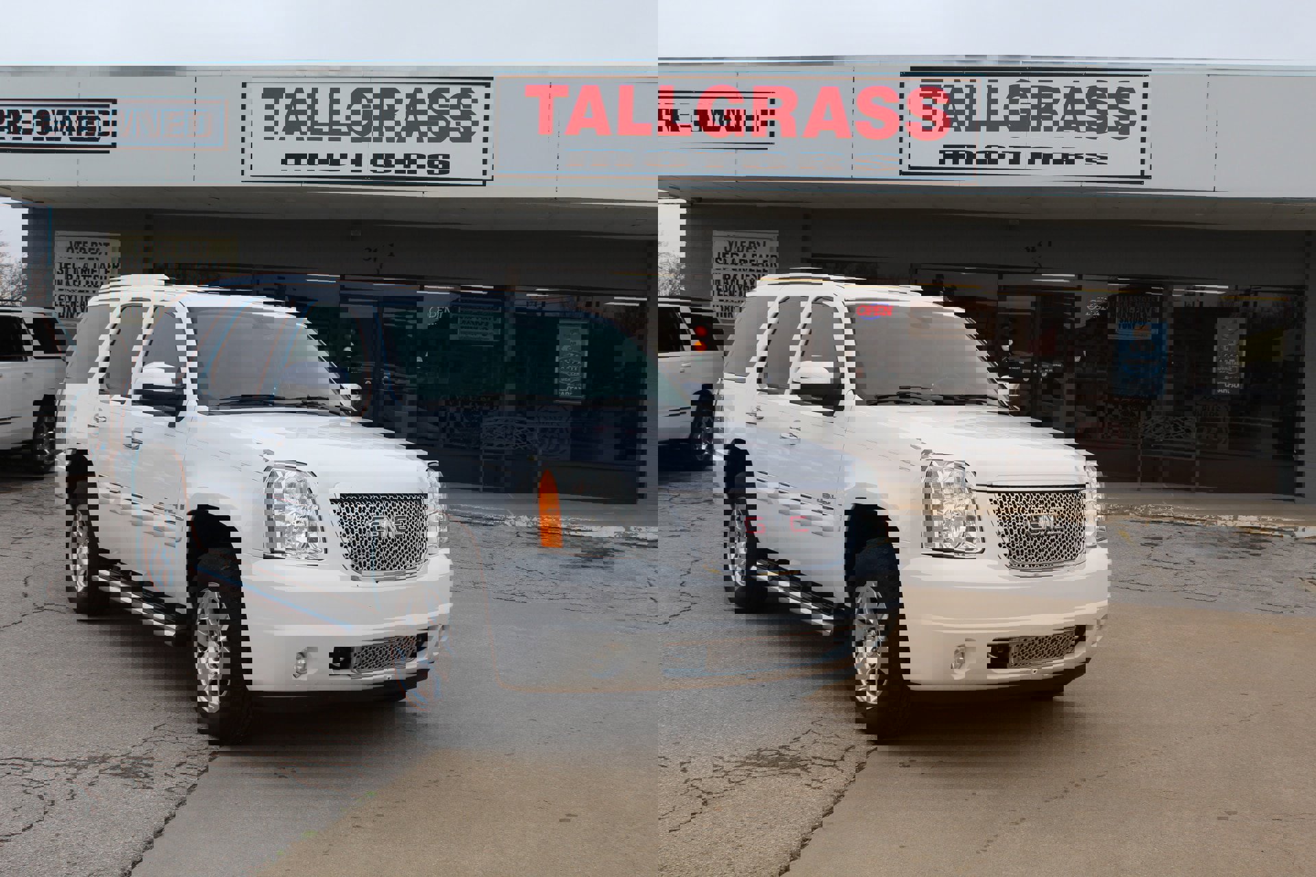 Used 2007 GMC Yukon Denali image 1