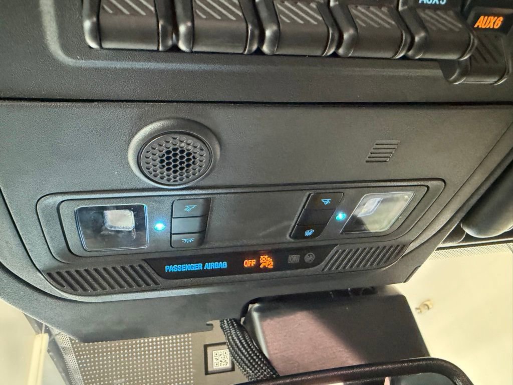 Used 2023 Ford Bronco Wildtrak image 29