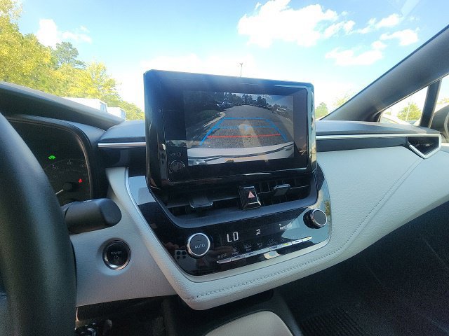 Used 2024 Toyota Corolla SE w/ Convenience Package FWD image 25