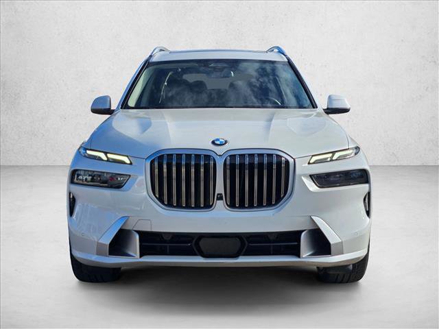 Used 2023 BMW X7 xDrive40i w/ Premium Package image 2