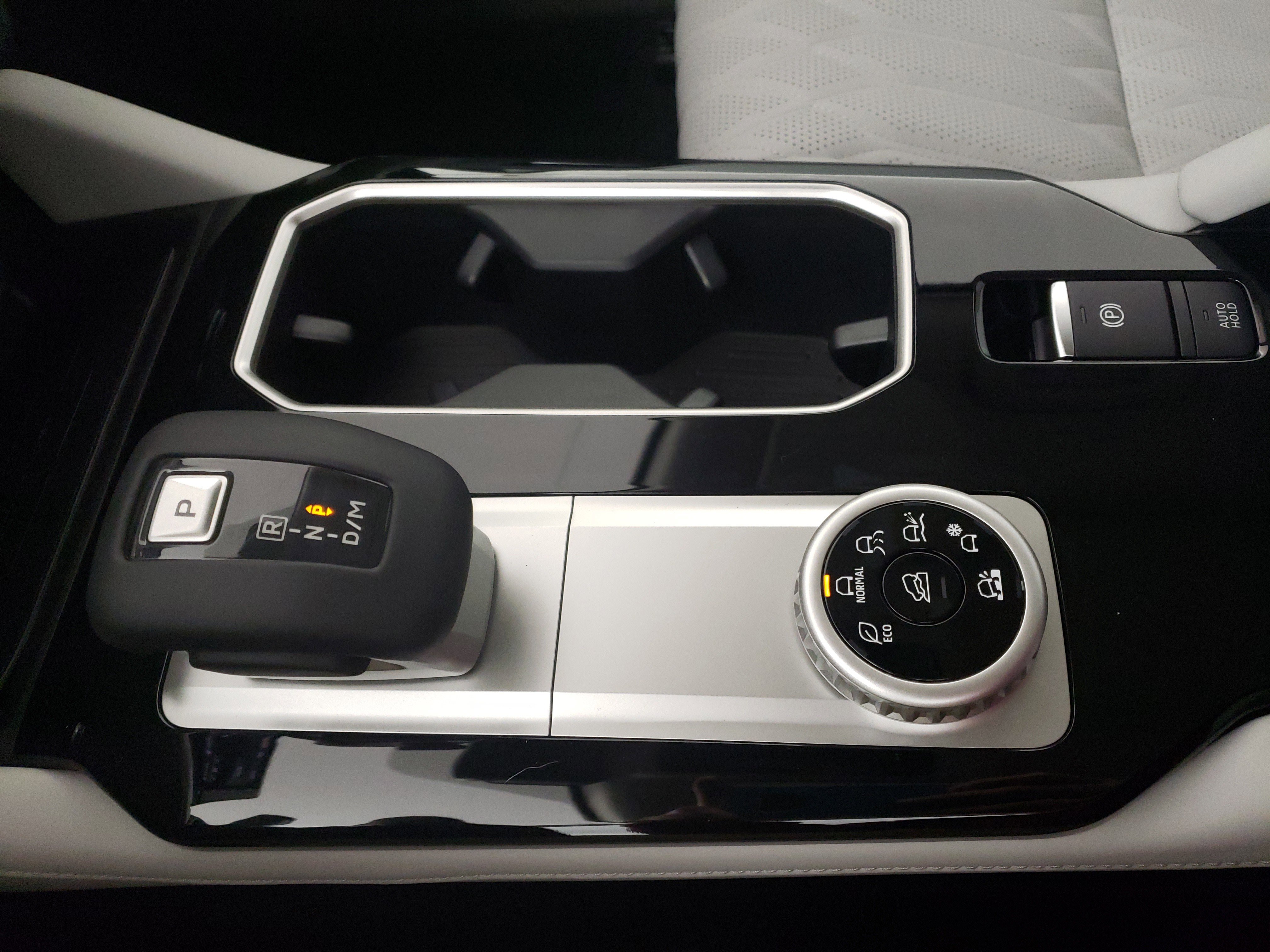 New 2025 Mitsubishi Outlander AWD image 26
