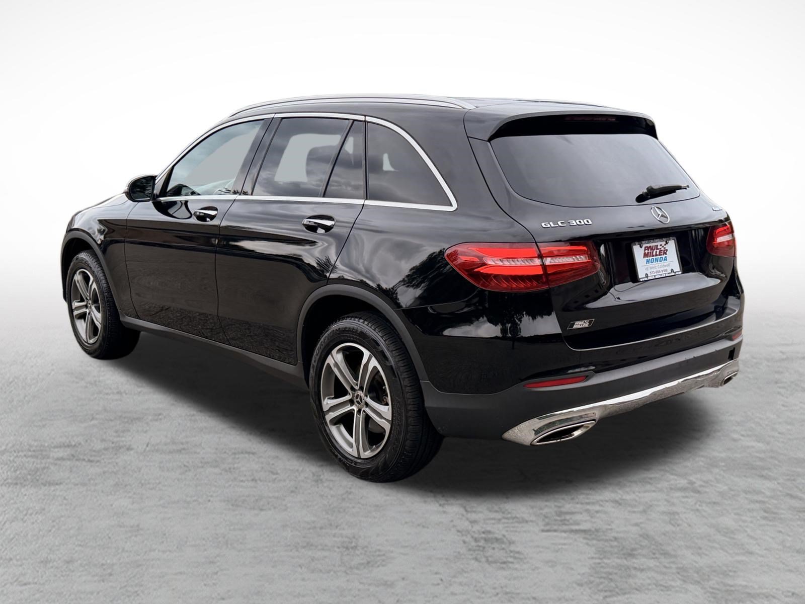 Used 2019 Mercedes-Benz GLC 300 4MATIC image 5