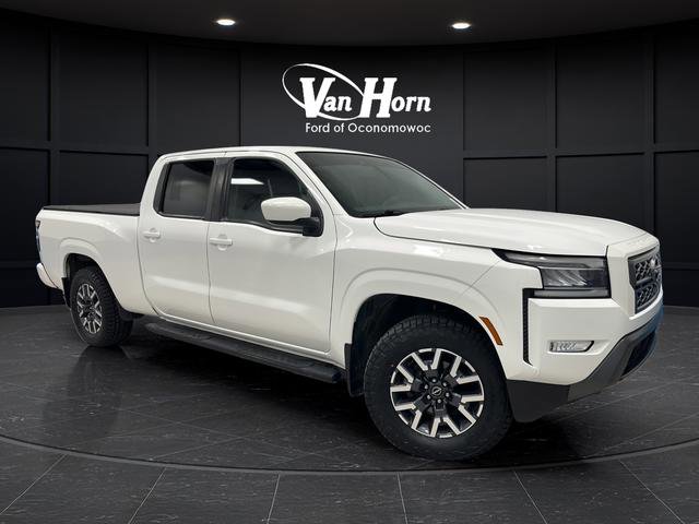 Used 2022 Nissan Frontier SV AWD/4WD image 1