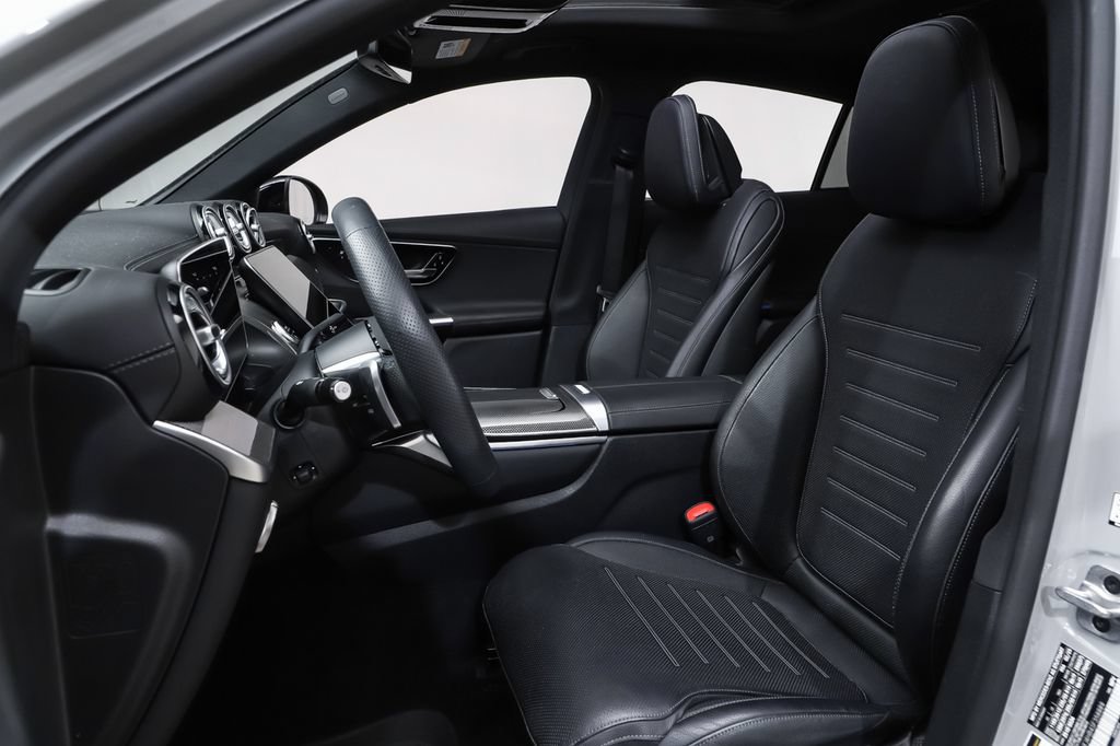 Certified 2025 Mercedes-Benz GLC 300 4MATIC image 9