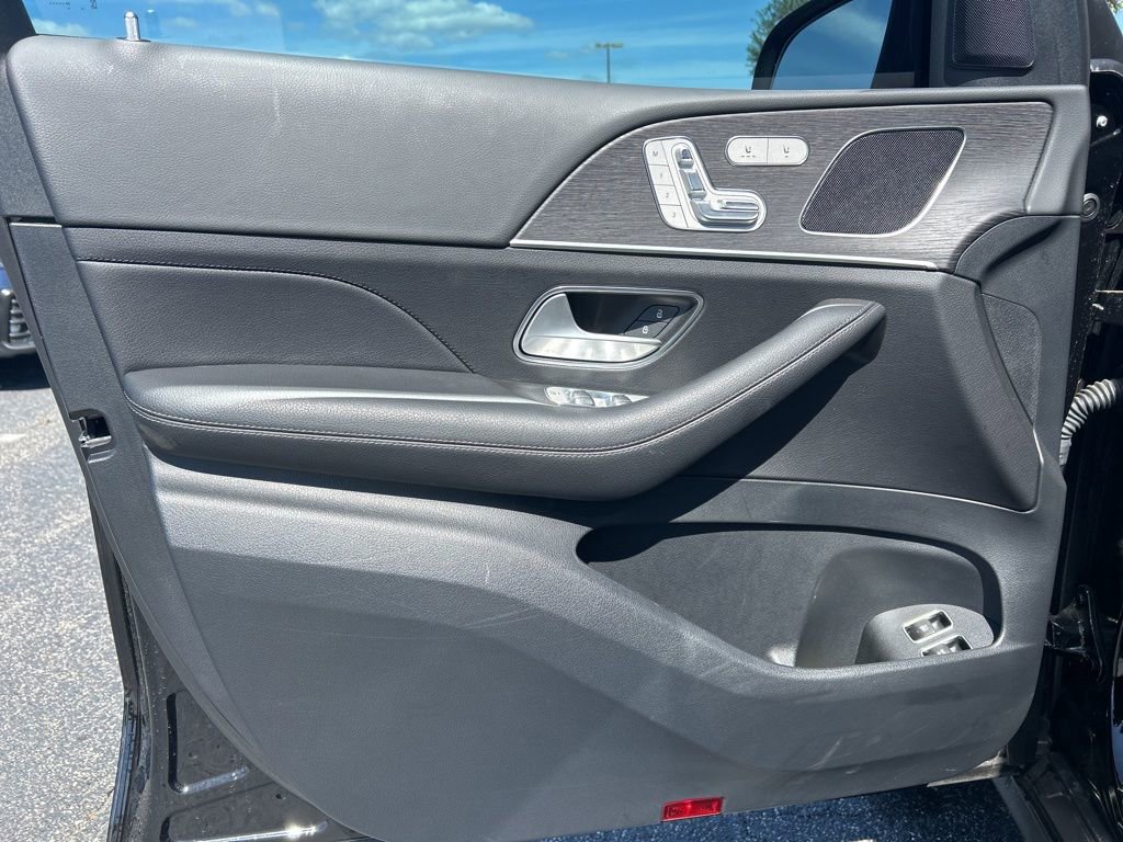 Used 2025 Mercedes-Benz GLE 450e 4MATIC image 15