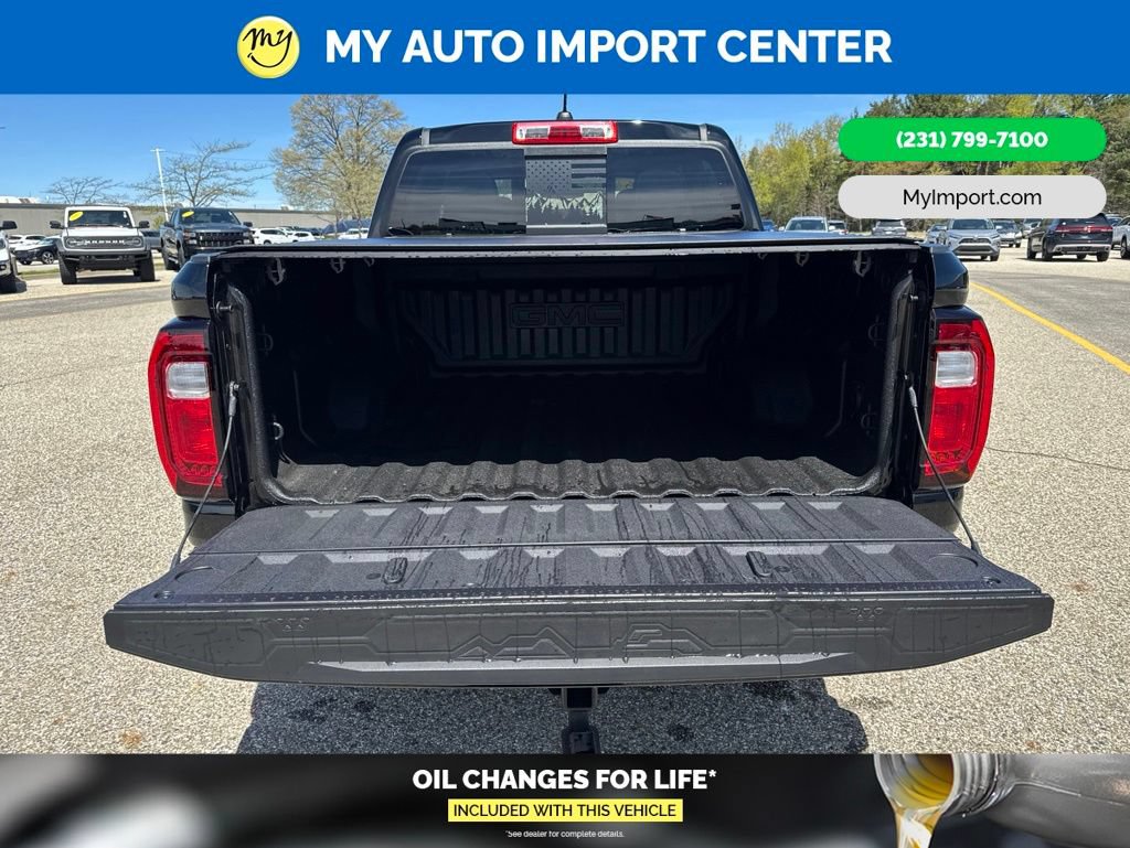 Used 2025 GMC Canyon AT4 w/ AT4 Premium Package AWD/4WD image 28