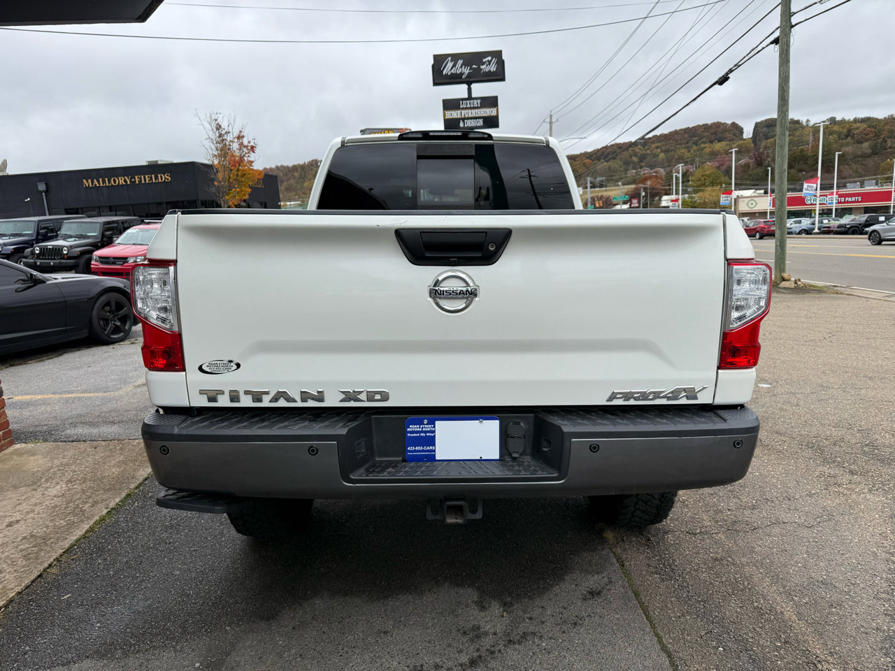 Used 2017 Nissan Titan PRO-4X image 5