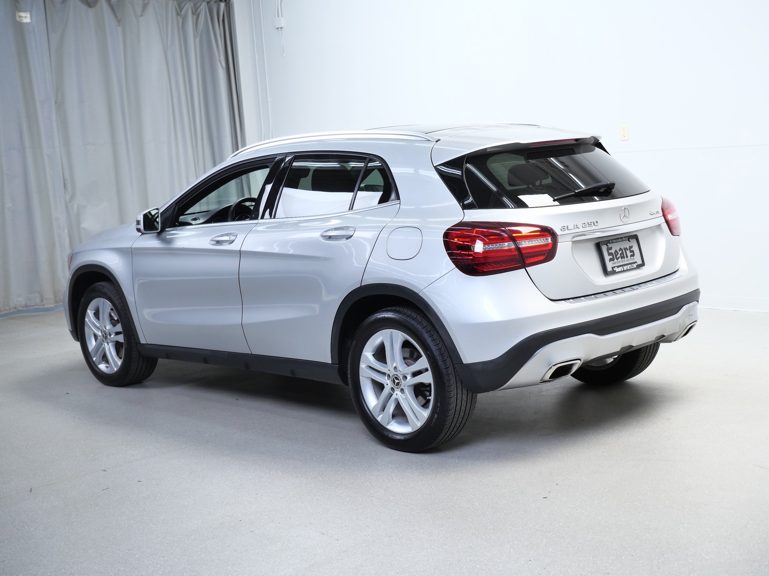 Used 2018 Mercedes-Benz GLA 250 4MATIC image 11