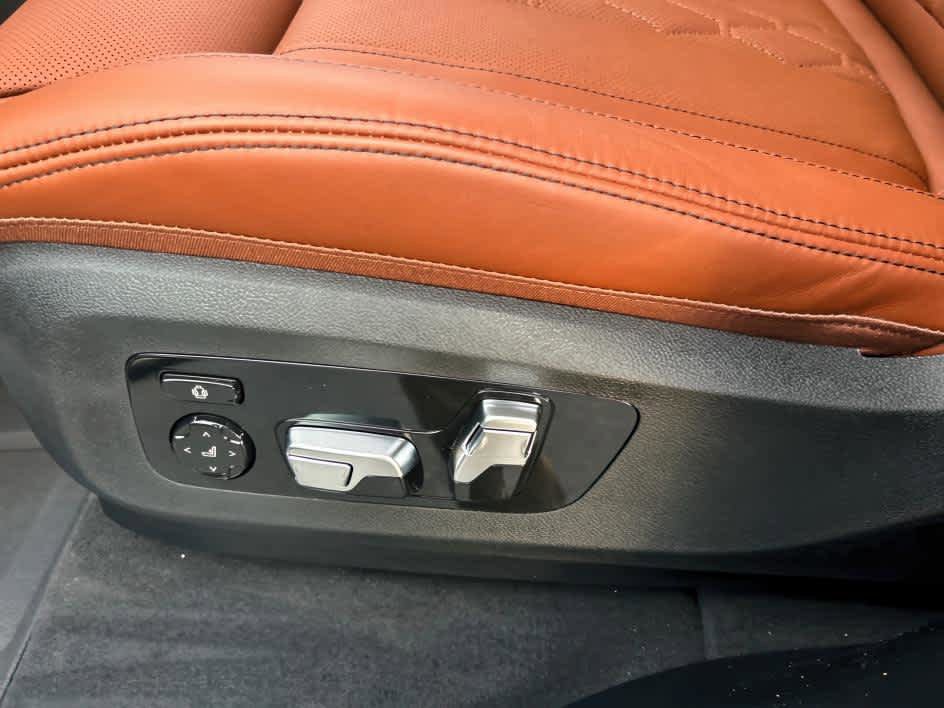 New 2026 BMW X5 M60i AWD/4WD image 24