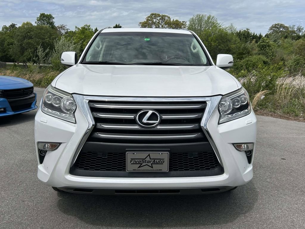Used 2017 Lexus GX 460 Premium w/ Premium Package image 8