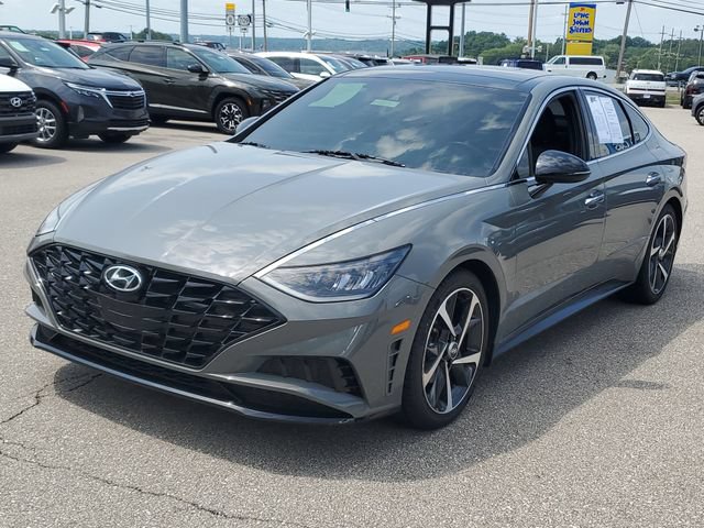 Used 2022 Hyundai Sonata SEL Plus FWD image 2