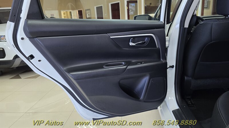 Used 2017 Nissan Altima 2.5 SV FWD image 15